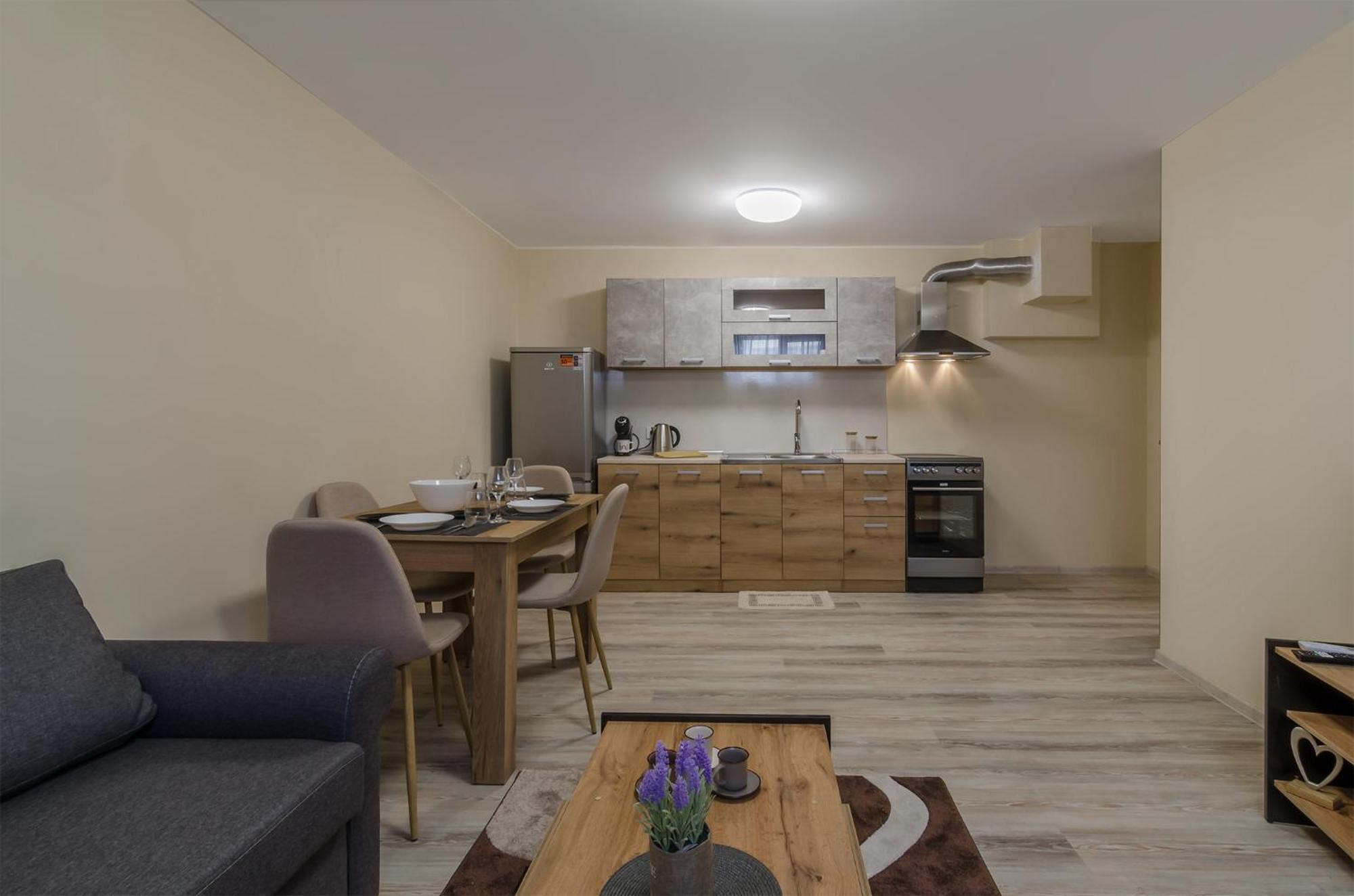Brizy Apartment Varna Bagian luar foto