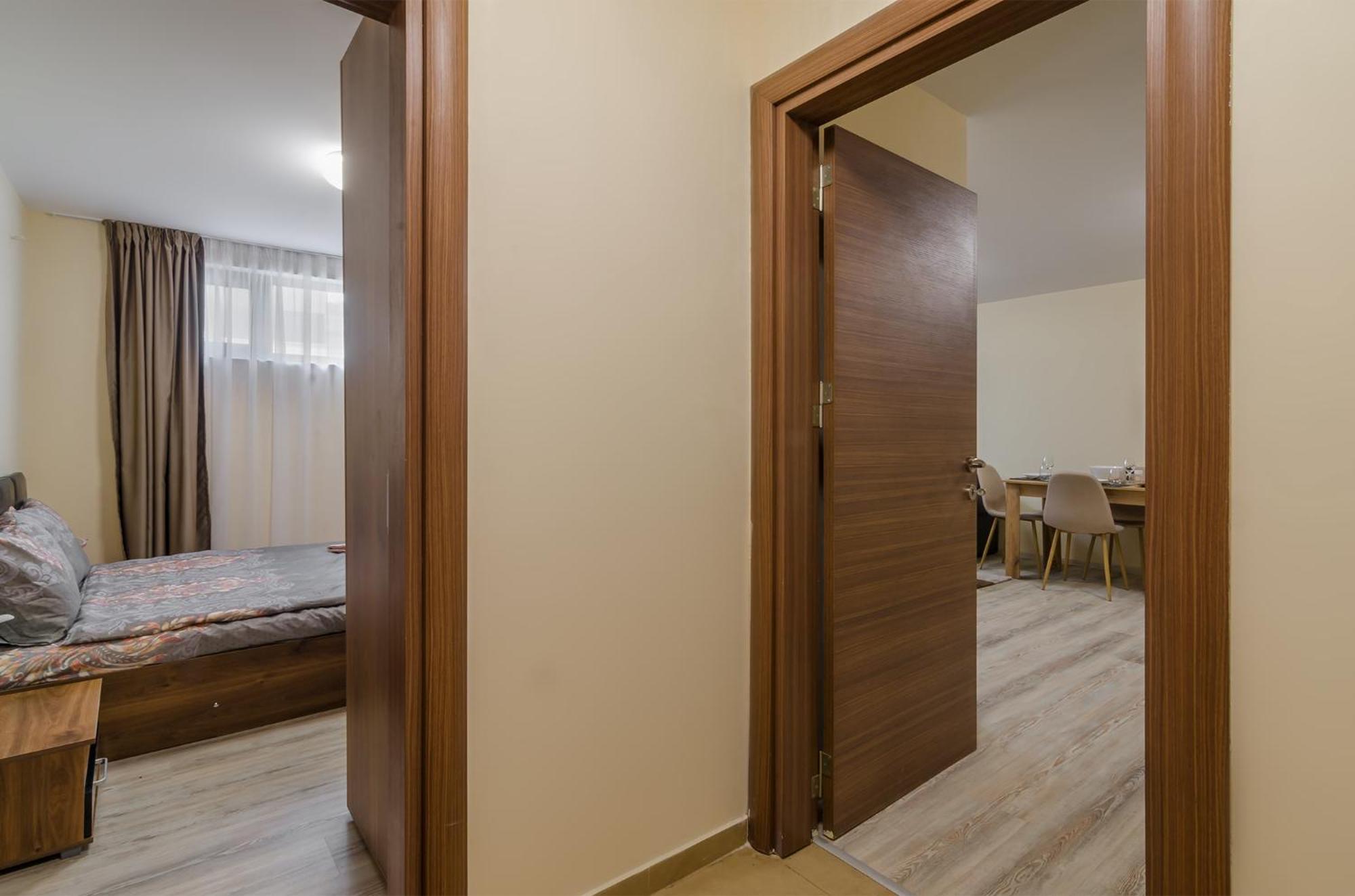 Brizy Apartment Varna Bagian luar foto