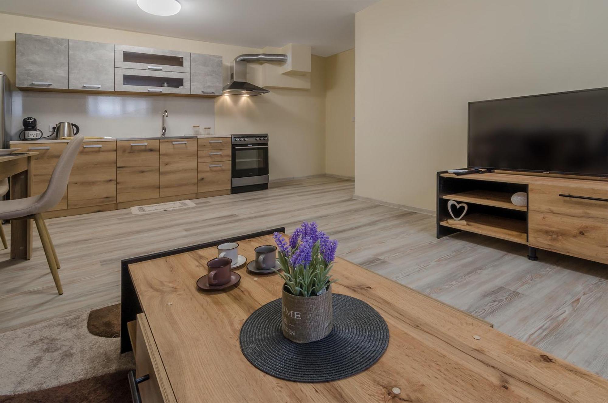 Brizy Apartment Varna Bagian luar foto