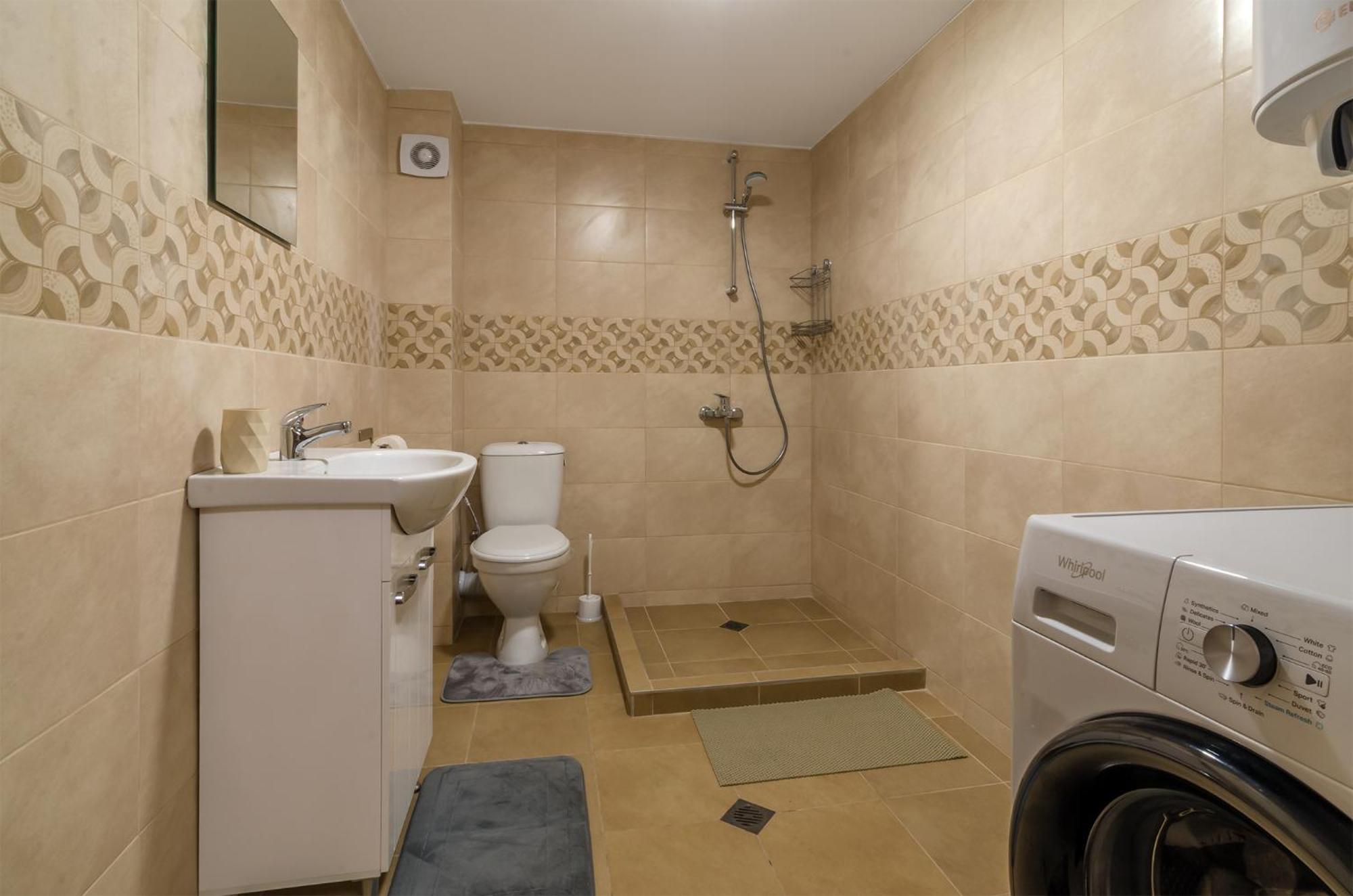 Brizy Apartment Varna Bagian luar foto